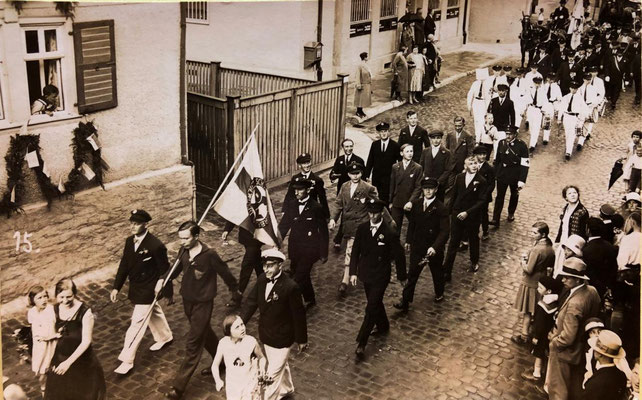 1930er Jahre Umzug Hauptstraße